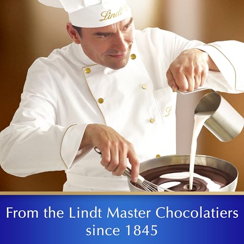 Lindt Classic Recipe Milk Hazelnut Chocolate Bar 100g