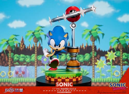 First4Figures Sonic The Hedgehog PVC Statue - Sonic Collectible Figurine (SNTFCO)