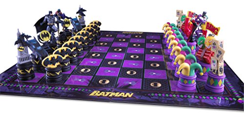 The Noble Collection Batman Vinyl Chess Set NN4680 3