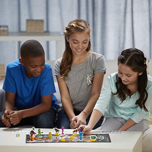 Hasbro Gaming Clue Junior Board Game for Kids Ages 5 and Up - Case of the Broken Toy Mystery