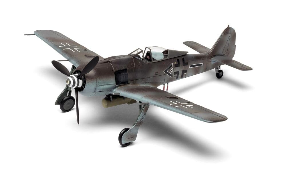 Airfix A02066A Focke-Wulf Fw190A-8/F-8 Aircraft Model Kit | 1:72 Scale | 74 Parts | Skill Level 1 2