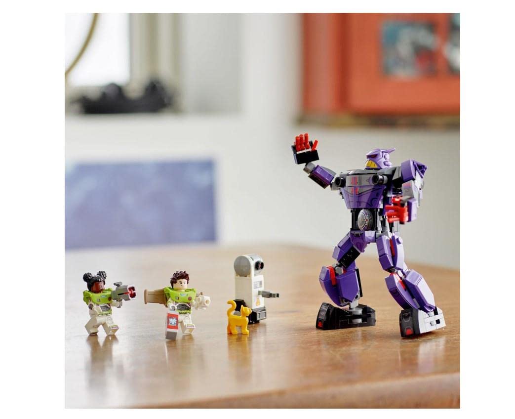 LEGO 76831 Disney and Pixar’s Lightyear Zurg Battle Buildable Robot Toy - 261-Piece Set for Ages 7+ 8