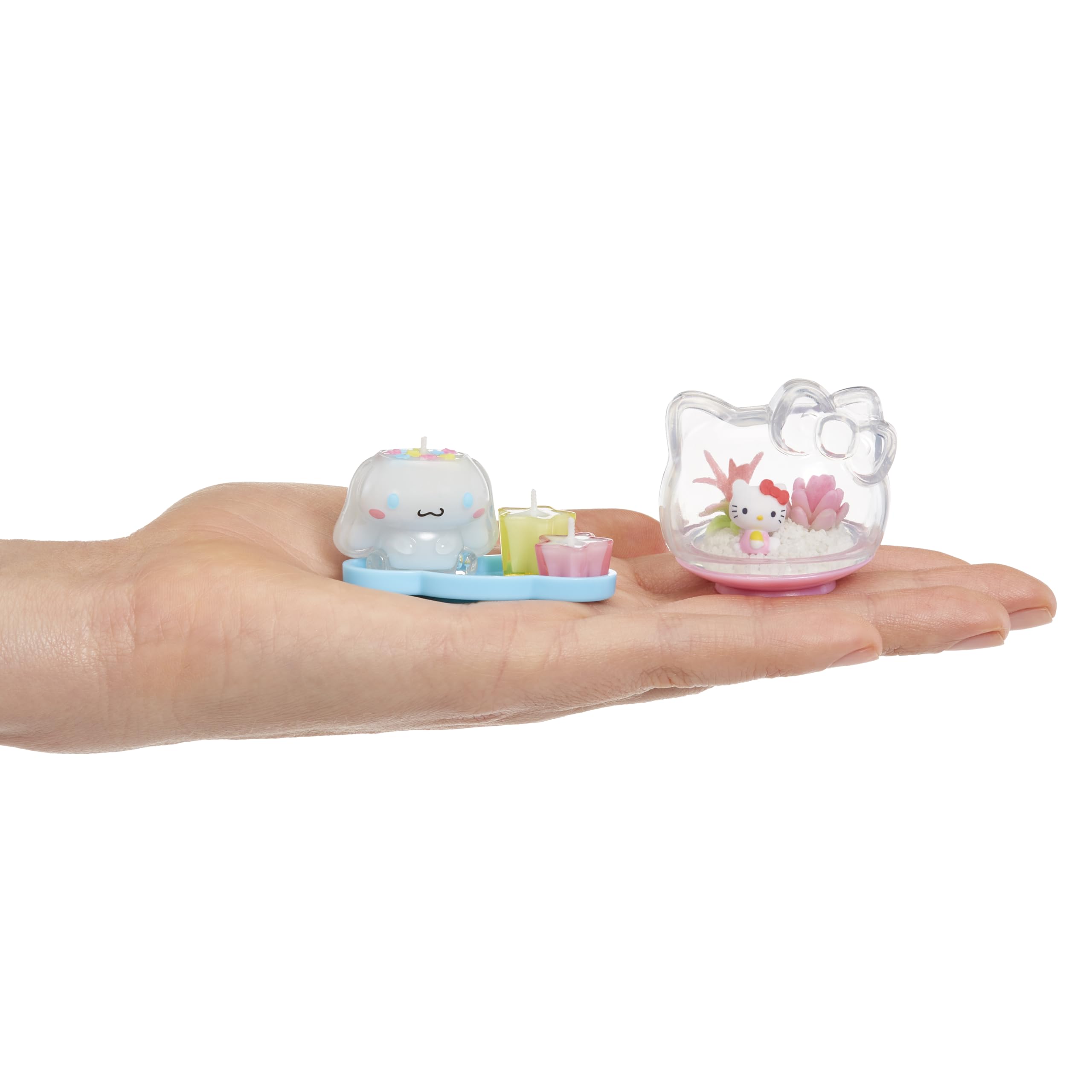 MGA's Miniverse Make It Mini Hello Kitty and Friends Series 2 - DIY Miniature Craft Set with Blind Packaging, 12 to Collect 2