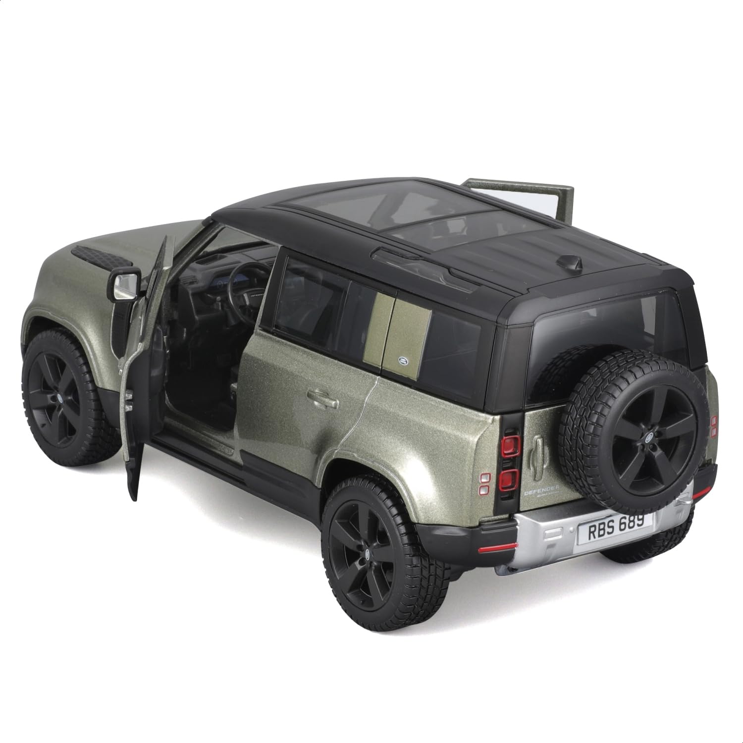 Bburago Land Rover Defender 110 (2022) Diecast Model | 1:24 Scale | Opening Doors 3