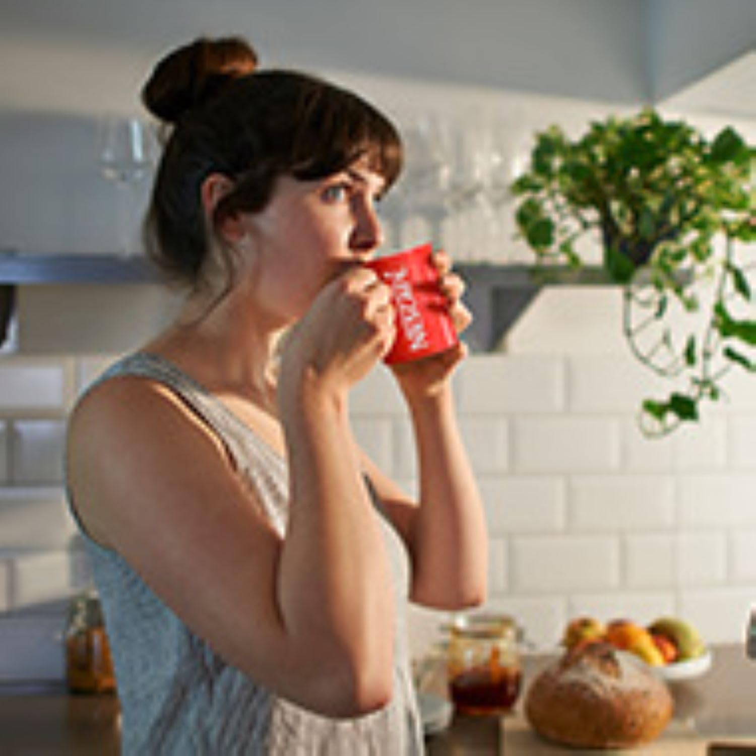 NESCAFÉ Original Decaf Instant Coffee 190g - Rich Aroma, Full and Bold Flavor 11