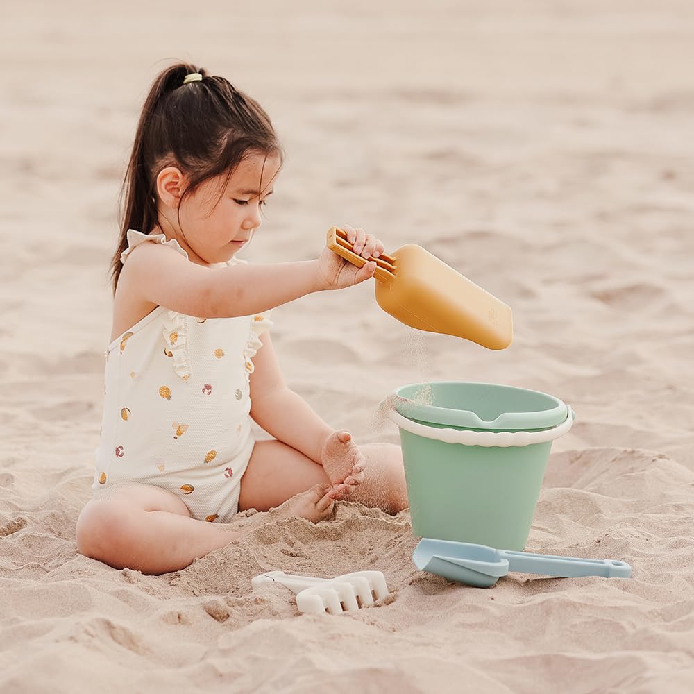 Miniland ECO Junior Sand Set Cool - Beach Toy for Children 18+ Months, Multicolor