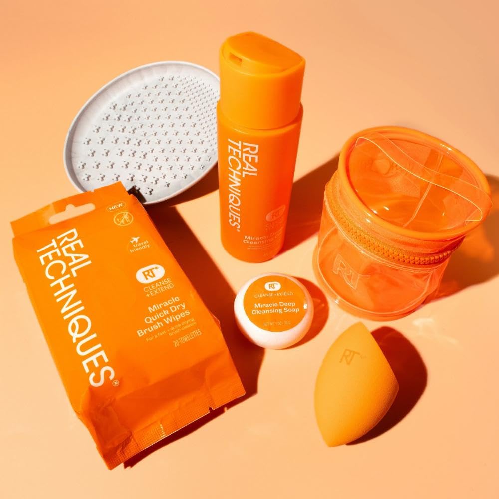 REAL TECHNIQUES Miracle Brush Cleansing Palette - Silicone Ridges, Travel Size, Orange 10