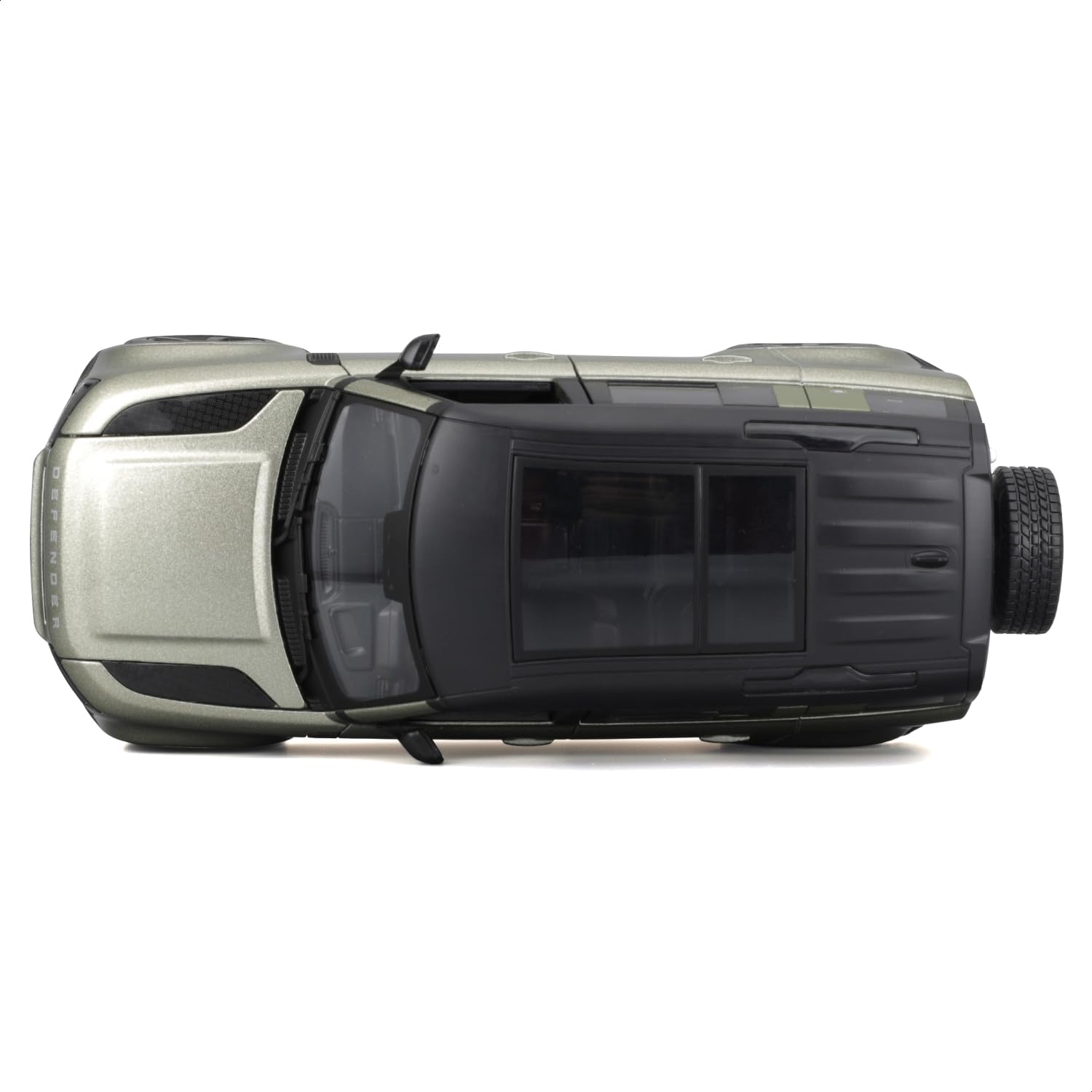 Bburago Land Rover Defender 110 (2022) Diecast Model | 1:24 Scale | Opening Doors 7