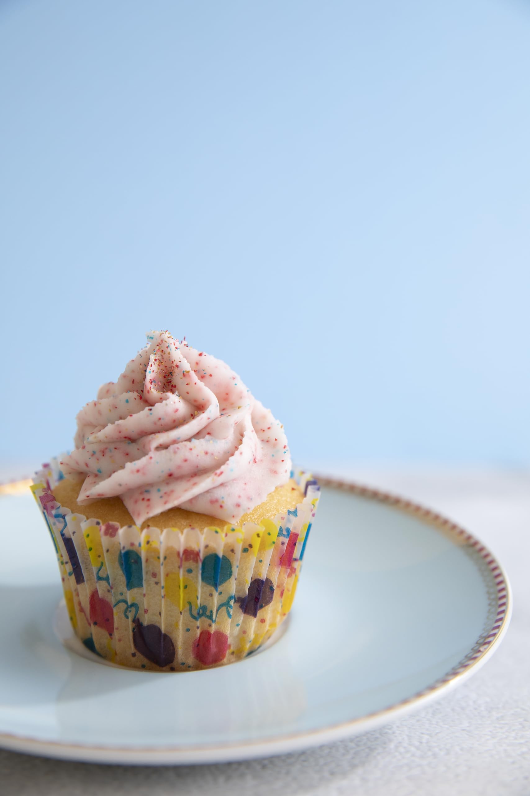 Renshaw Vegan Buttercream Style Soft Icing - Unflavoured | 400g Tub 5