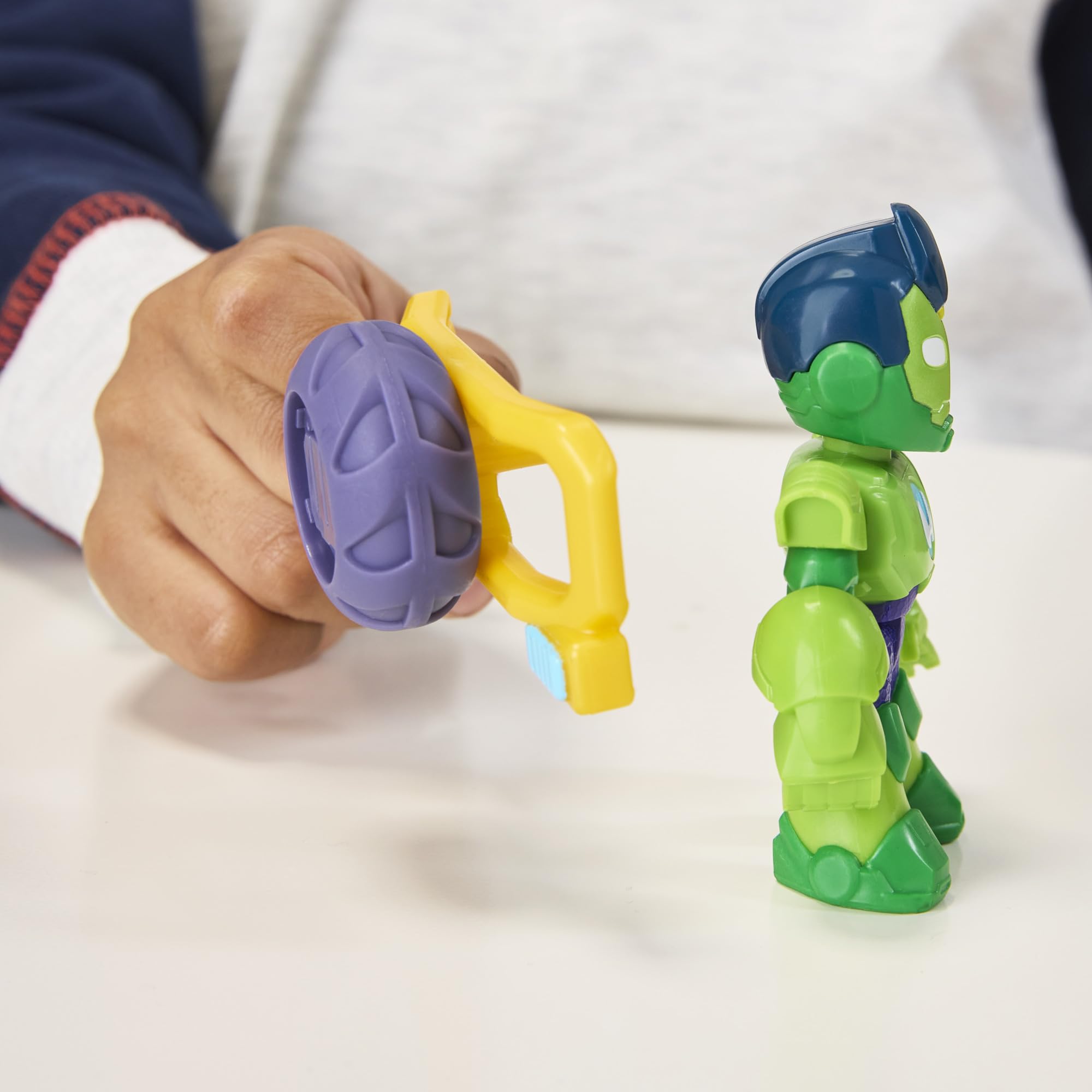 Iron Hulk Action Figure & Vehicle Toy Set - 3 Inch Poseable Figure with 2-in-1 Armour Accessory 2