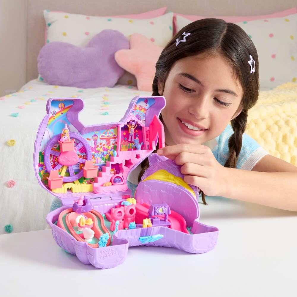 Polly Pocket Celebration Kitty Playset with 2 Micro Dolls & 23 Accessories - Ages 4+ 8