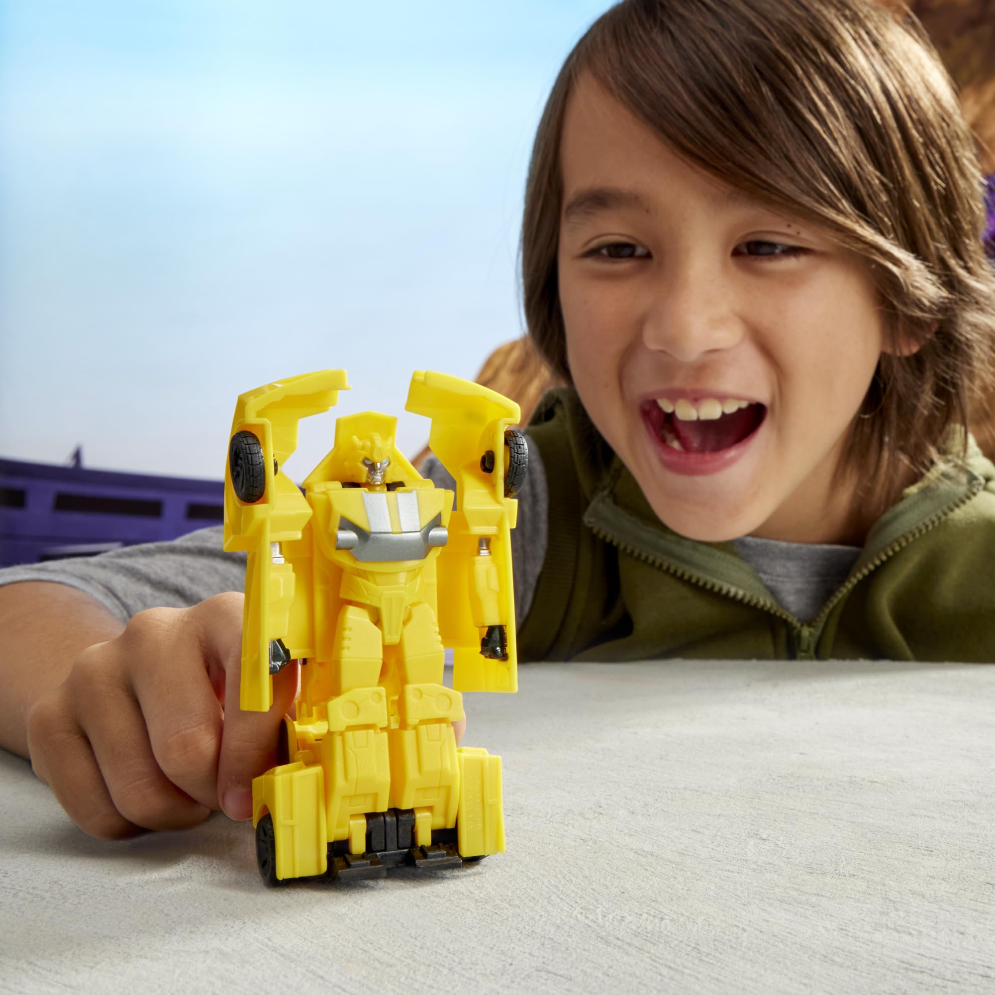 Transformers EarthSpark Bumblebee 1-Step Smash Changers Action Figure | 10 cm 3