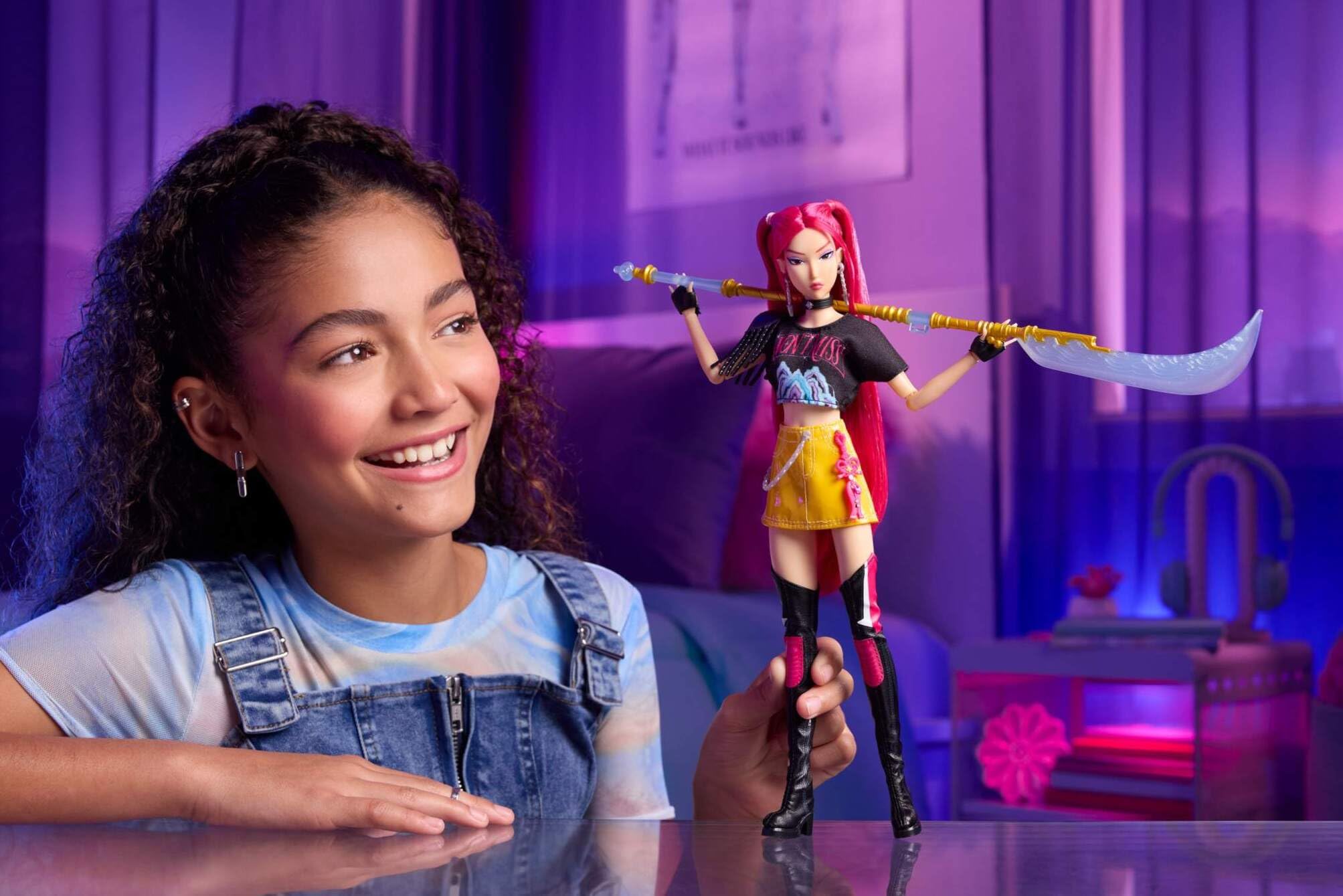 Mattel KPop Demon Hunters HUNTR/X Mira Fashion Doll | 11 Points of Articulation | Ages 4Y+ 2