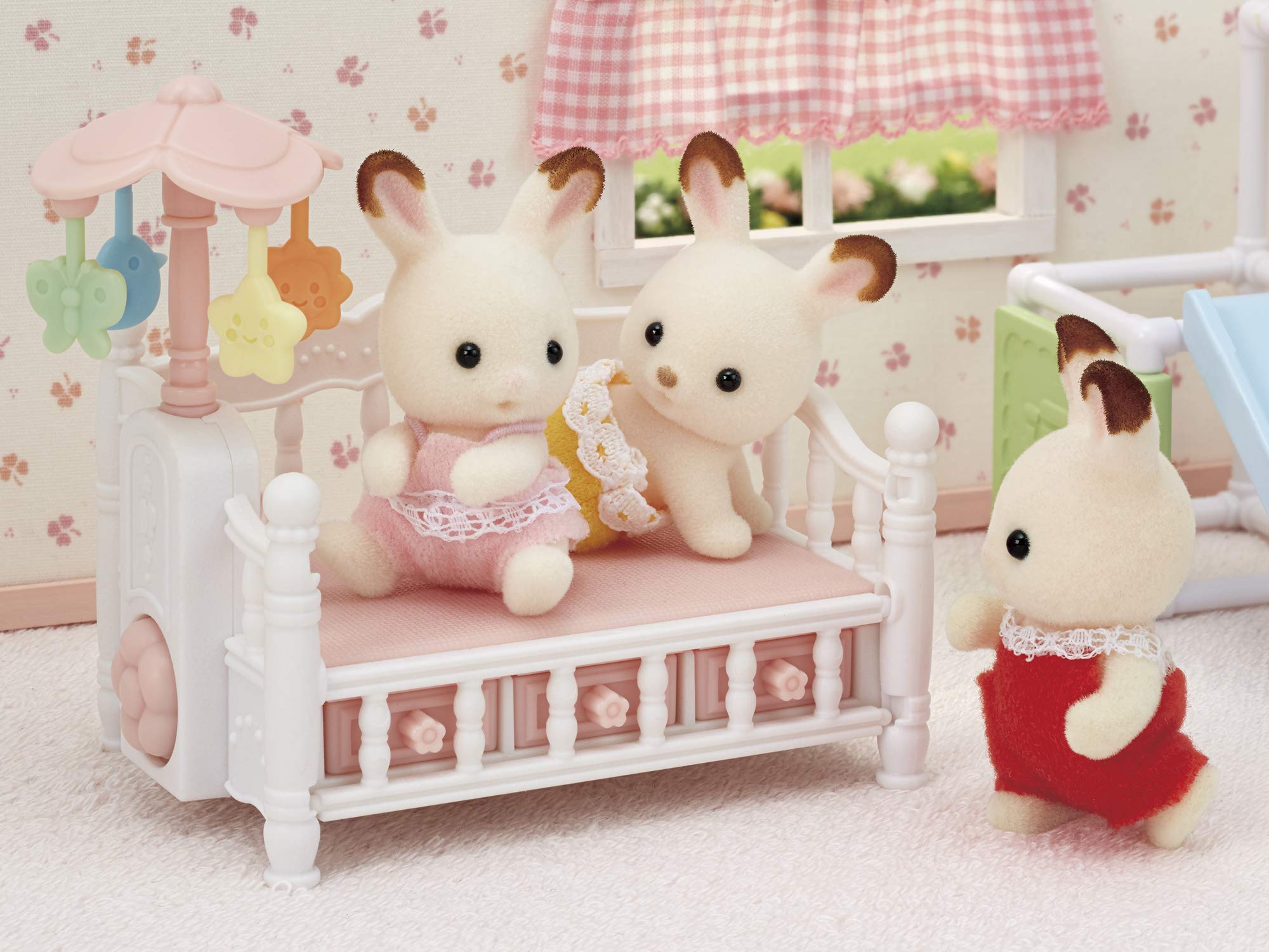 Sylvanian Families Crib with Mobile - Sleeps Triplets | Includes 11 Pieces | Model 5534 6