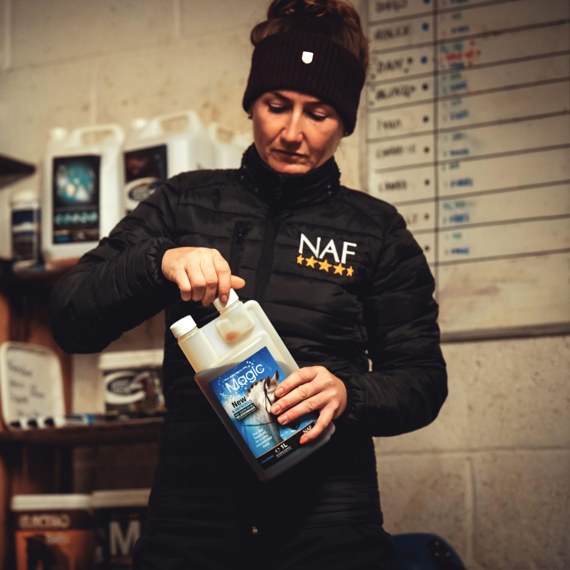 NAF Five Star Magic Liquid - Calming Supplement for Horses | 1L | Magnesium & Herbal Extracts 7