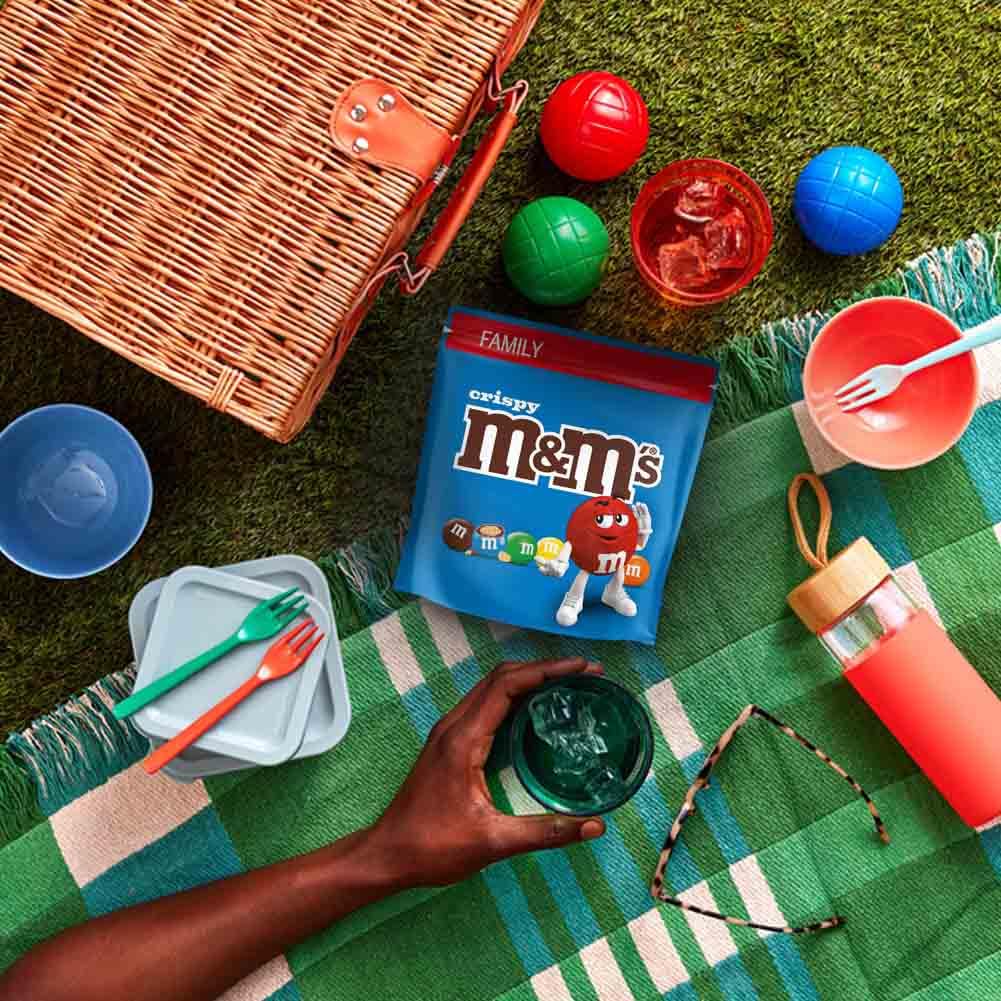 M&M's Crispy Chocolate Pouch 374g - Family Size Snack Pack