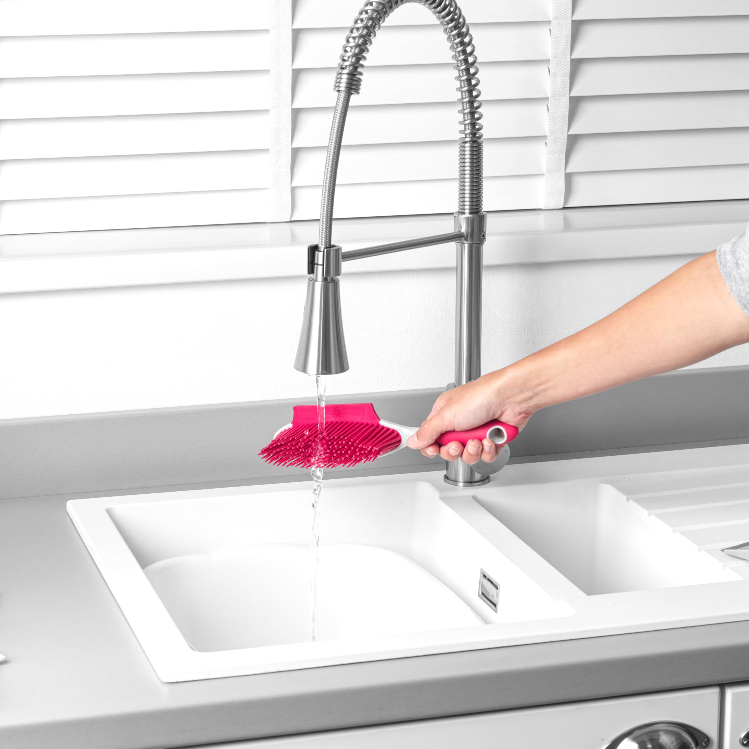 Kleeneze - KL069337EU7 Dustpan and Brush Set 21