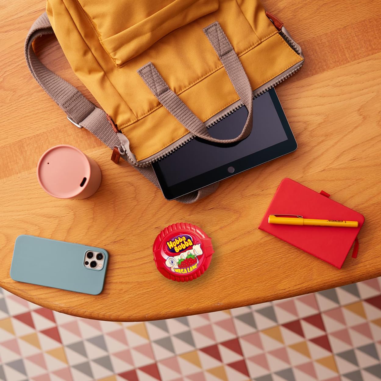 Hubba Bubba - Snappy Strawberry Mega Long Tape Chewing Gum (12 Packs of 180cm) 4