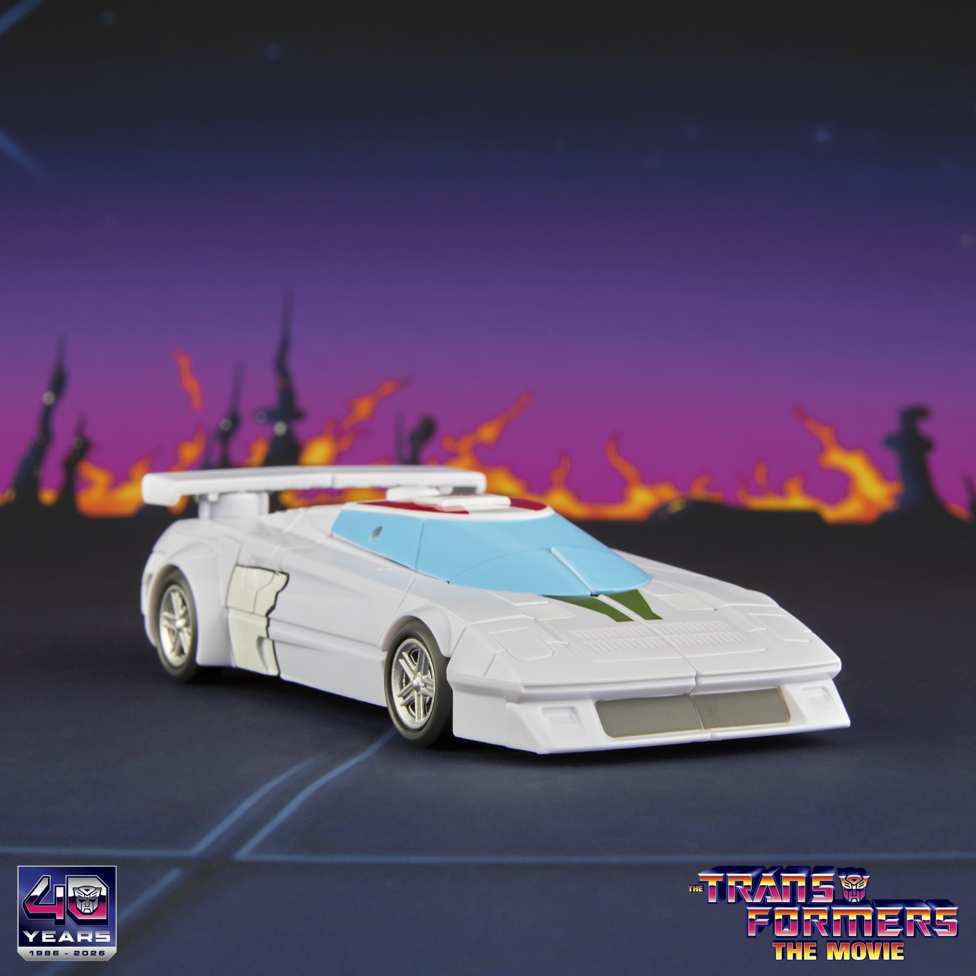 Transformers Studio Series Wheeljack Deluxe Class Action Figure | 12.5-cm/5-inch | Ages 8+ 4