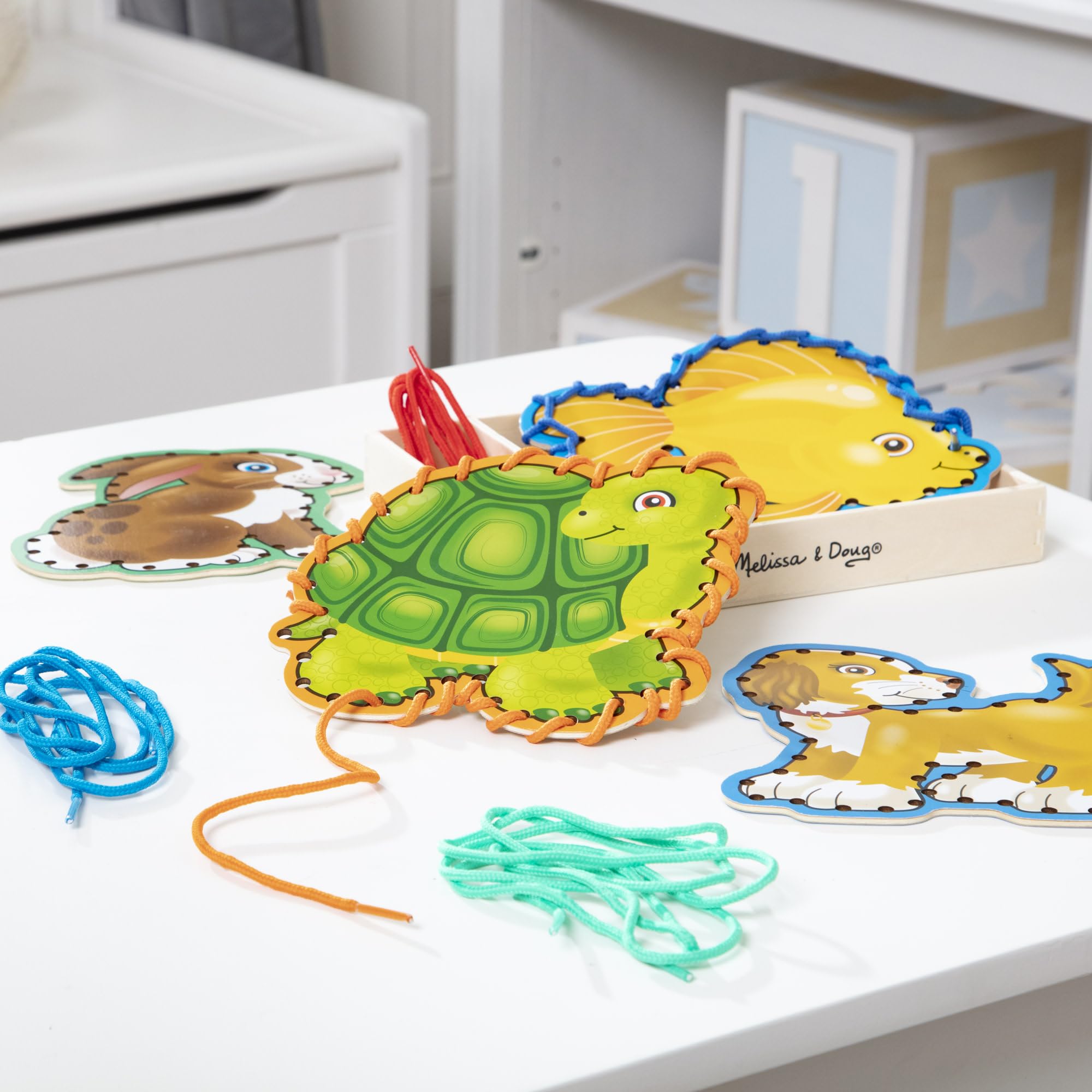Melissa & Doug Wooden Panels & Laces - Pets | Fine Motor Skill Builder | Ages 3+ | Gift for Boy or Girl 9