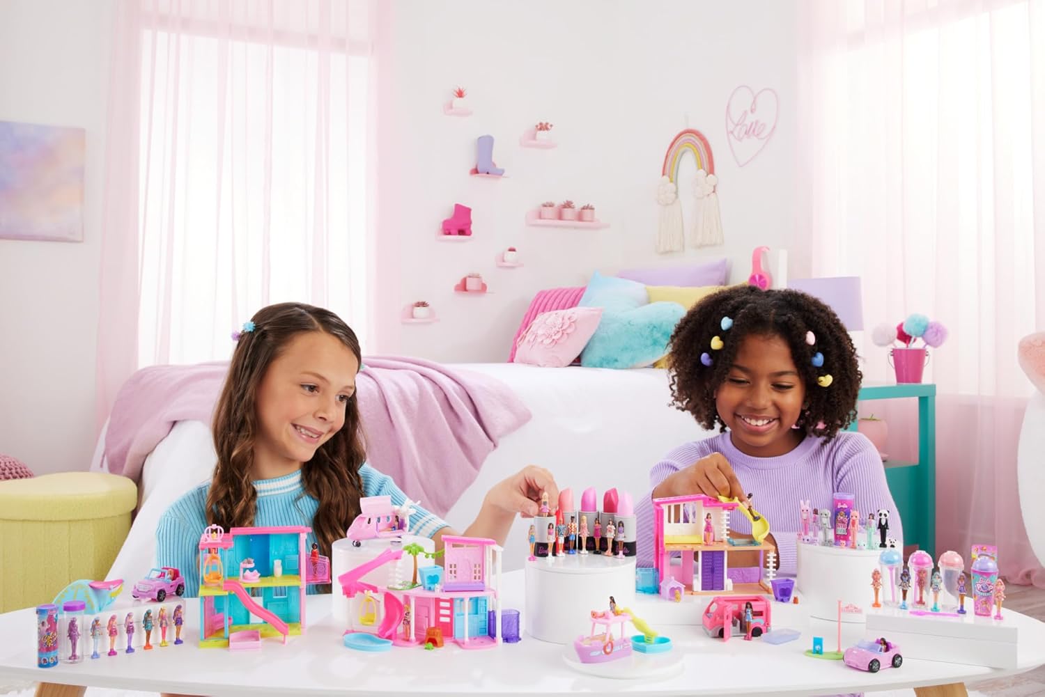 Mini BarbieLand DreamCamper Playset with 1.5-inch Doll & Color-Change Pool - Barbie Vehicle Set for Kids 3