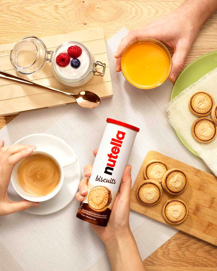Nutella - Chocolate Biscuits with Creamy Hazelnut Filling, 166g