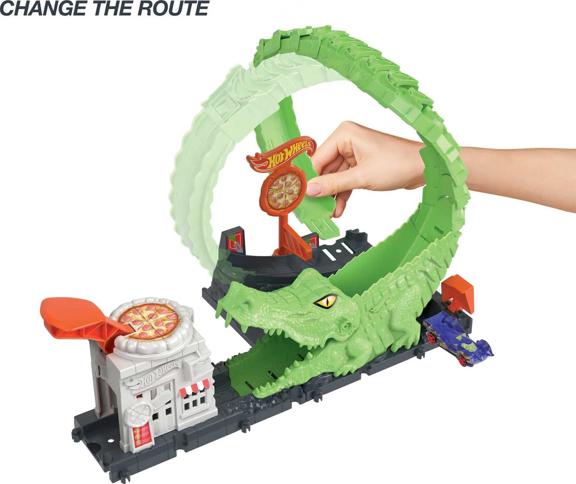 Hot Wheels Gator Loop Attack Playset - Adjustable Track with 1 Car, Connects to Other Sets, Ages 4+ 2