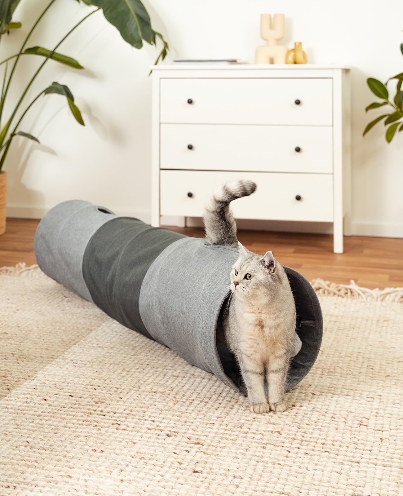 lionto Expandable Cat Tunnel with Play Ball | 30x130 cm | Foldable Faux Linen
