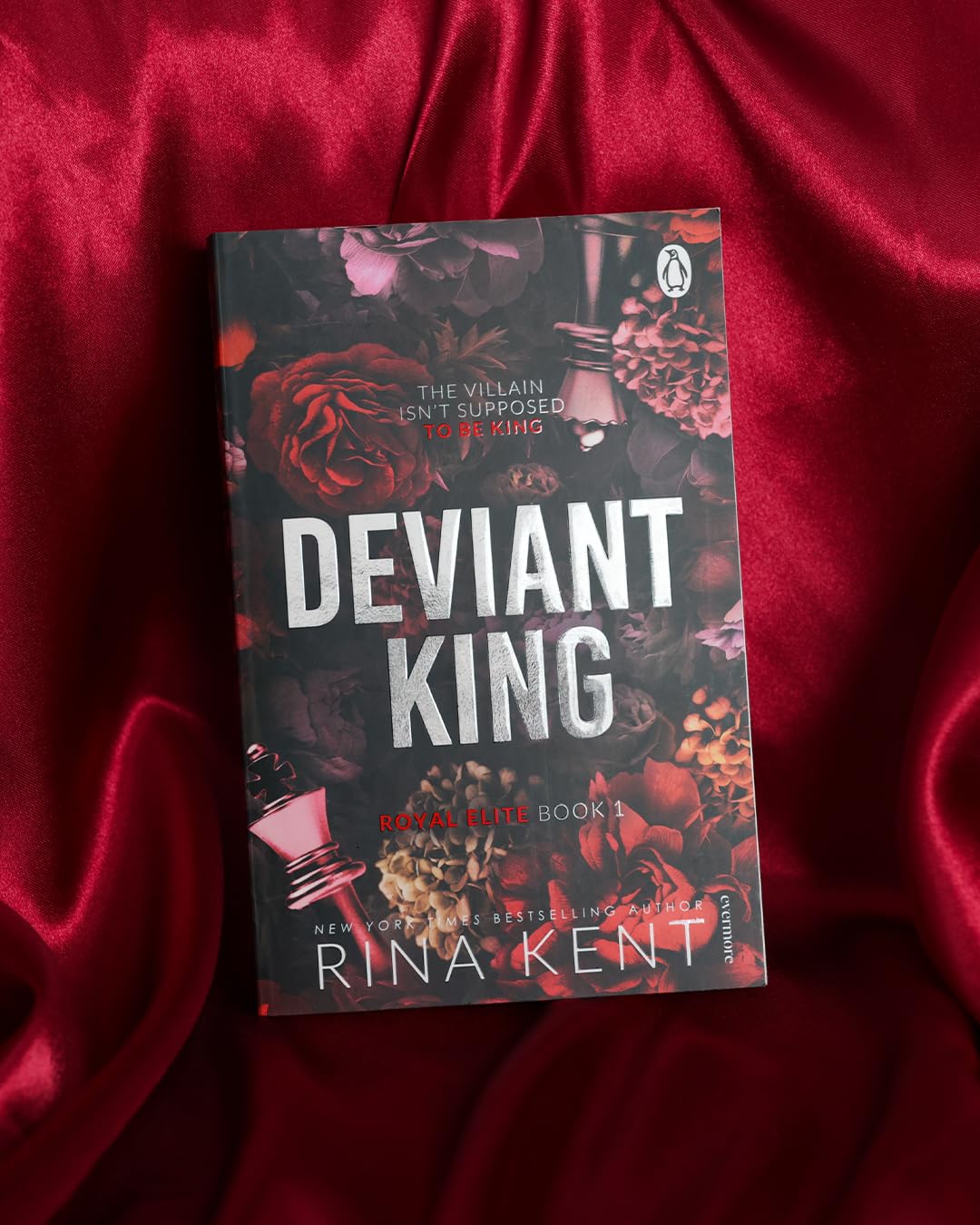 Rina Kent - Deviant King: Dark College Romance Paperback - 432 Pages