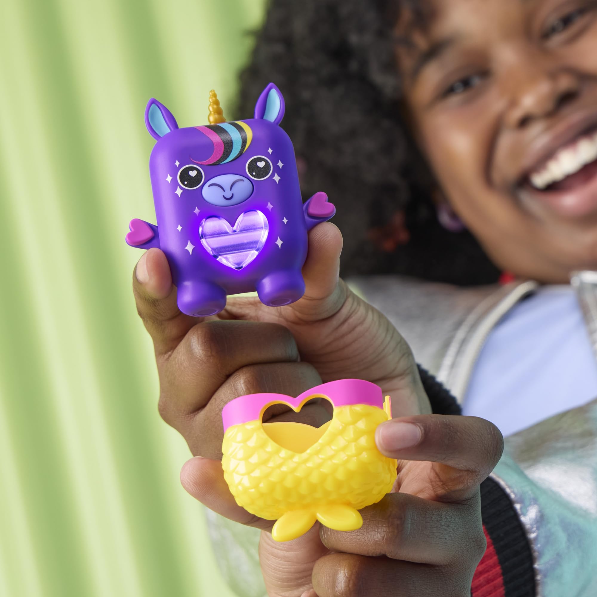 Hasbro Nano-Mals Stardream the Unicorn - Electronic Fidget Pet with Light-Up Heart, 70+ Reactions & Silent Mode 15