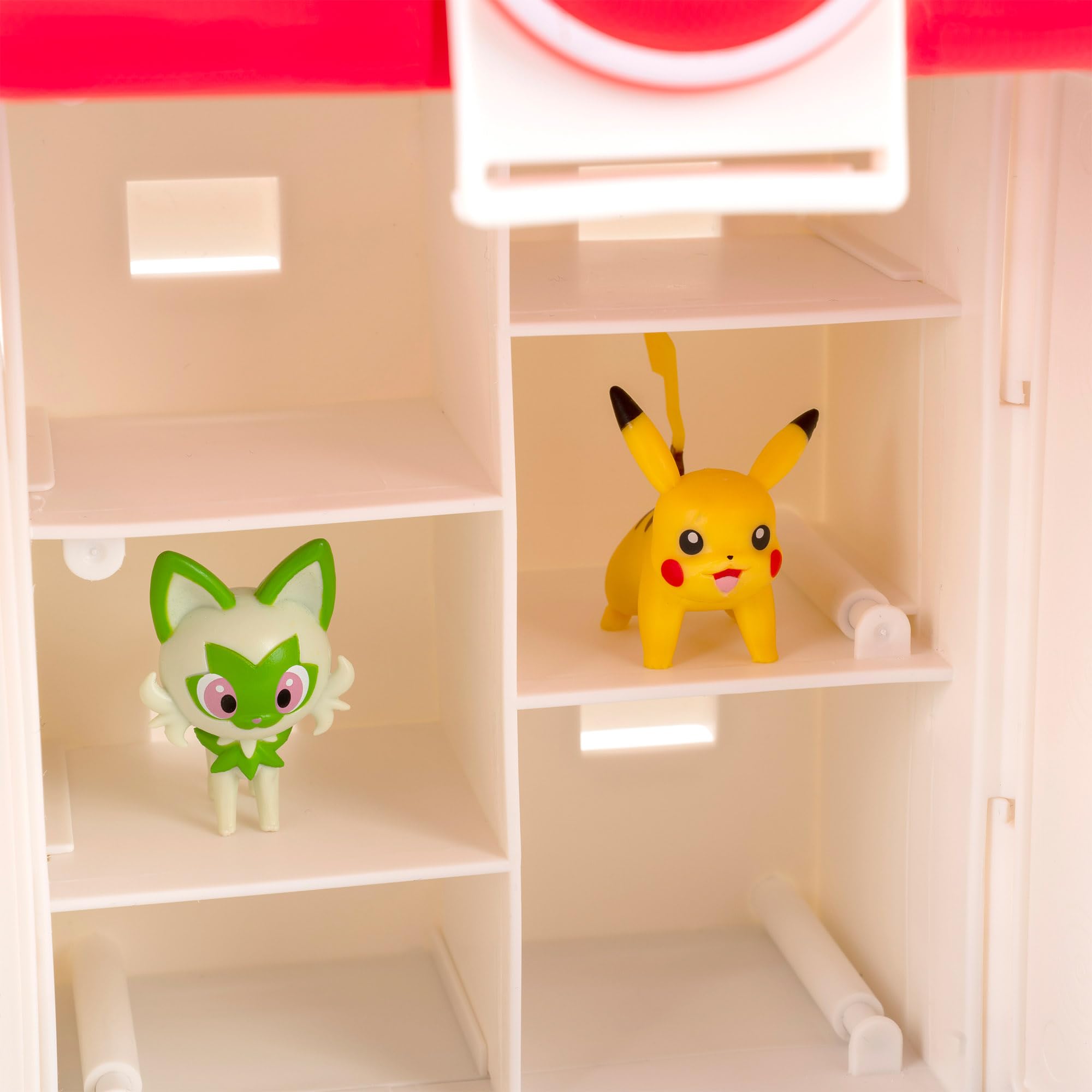 Pokémon Play ‘N’ Display Case - Multi-Level Storage with Rooftop Arena & 2 Battle Figures 6