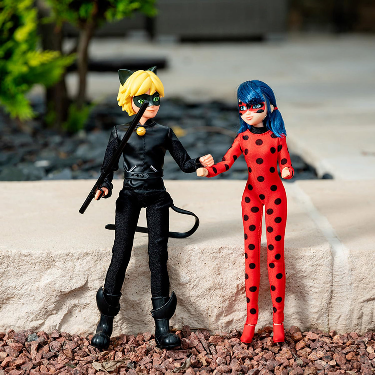 BANDAI Miraculous Fashion Dolls 2 Pack - Ladybug & Cat Noir, 26 cm