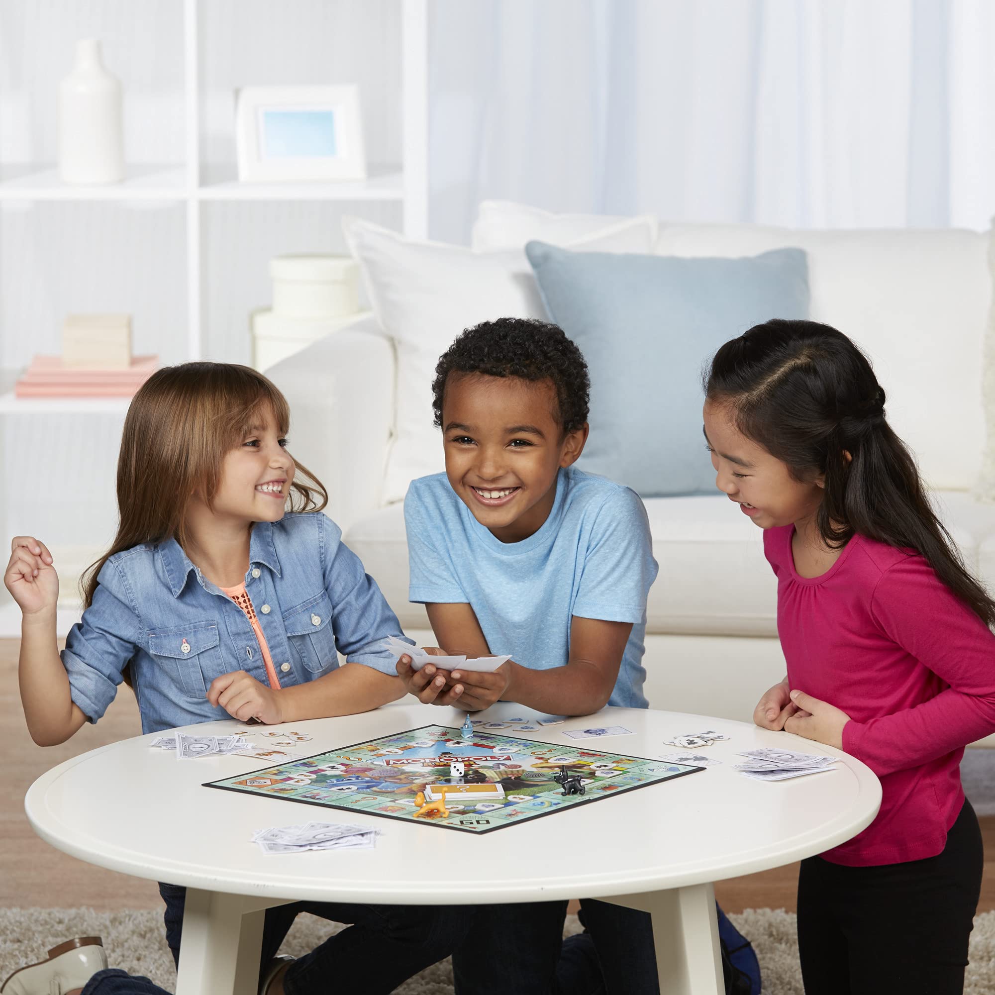 Monopoly Junior Board Game for Kids, Family Game for 2-4 Players Aged 5 and Up 2
