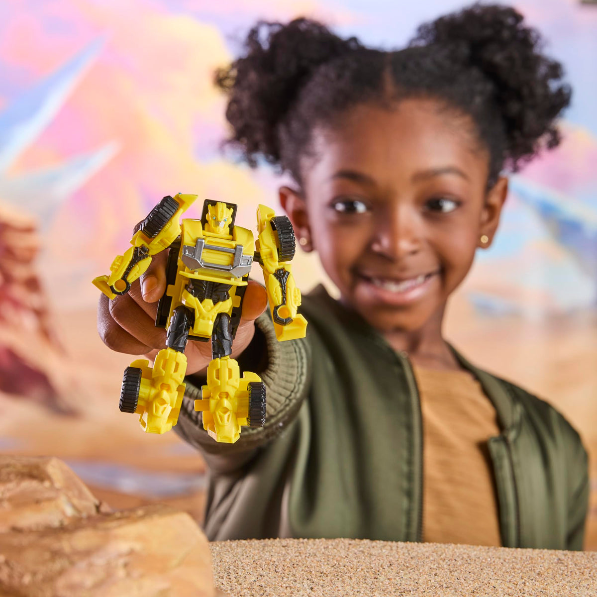 Transformers Cyberworld Cyber Changers Bumblebee Action Figure - 10 cm - Age 6+
