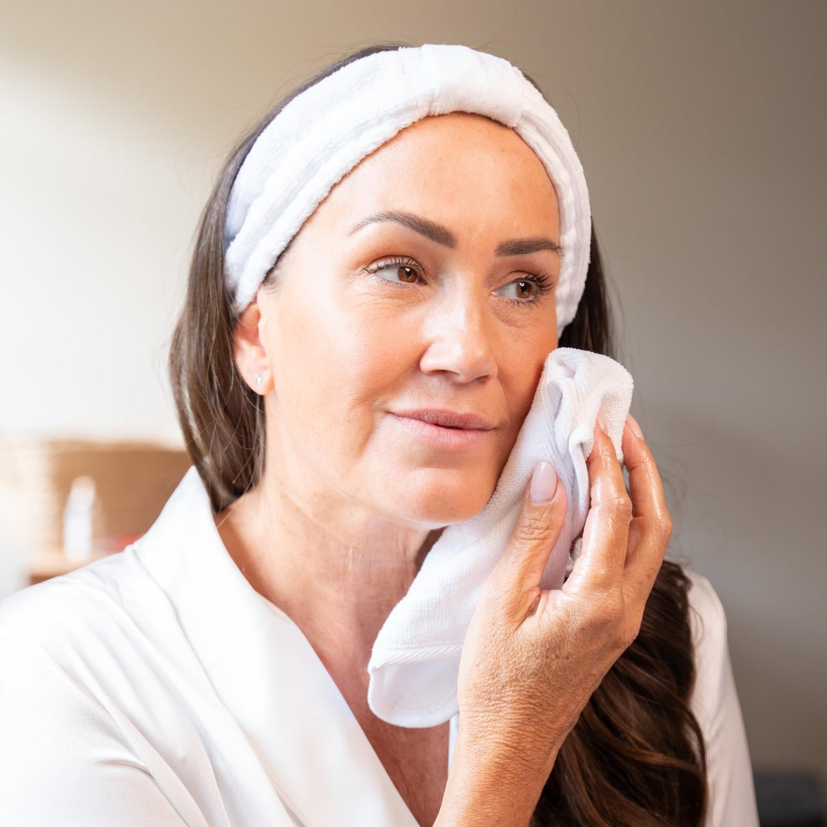 Emma Hardie Dual Action Cleansing Cloths - Pack of 3 | Microfibre & Muslin | Reusable 7