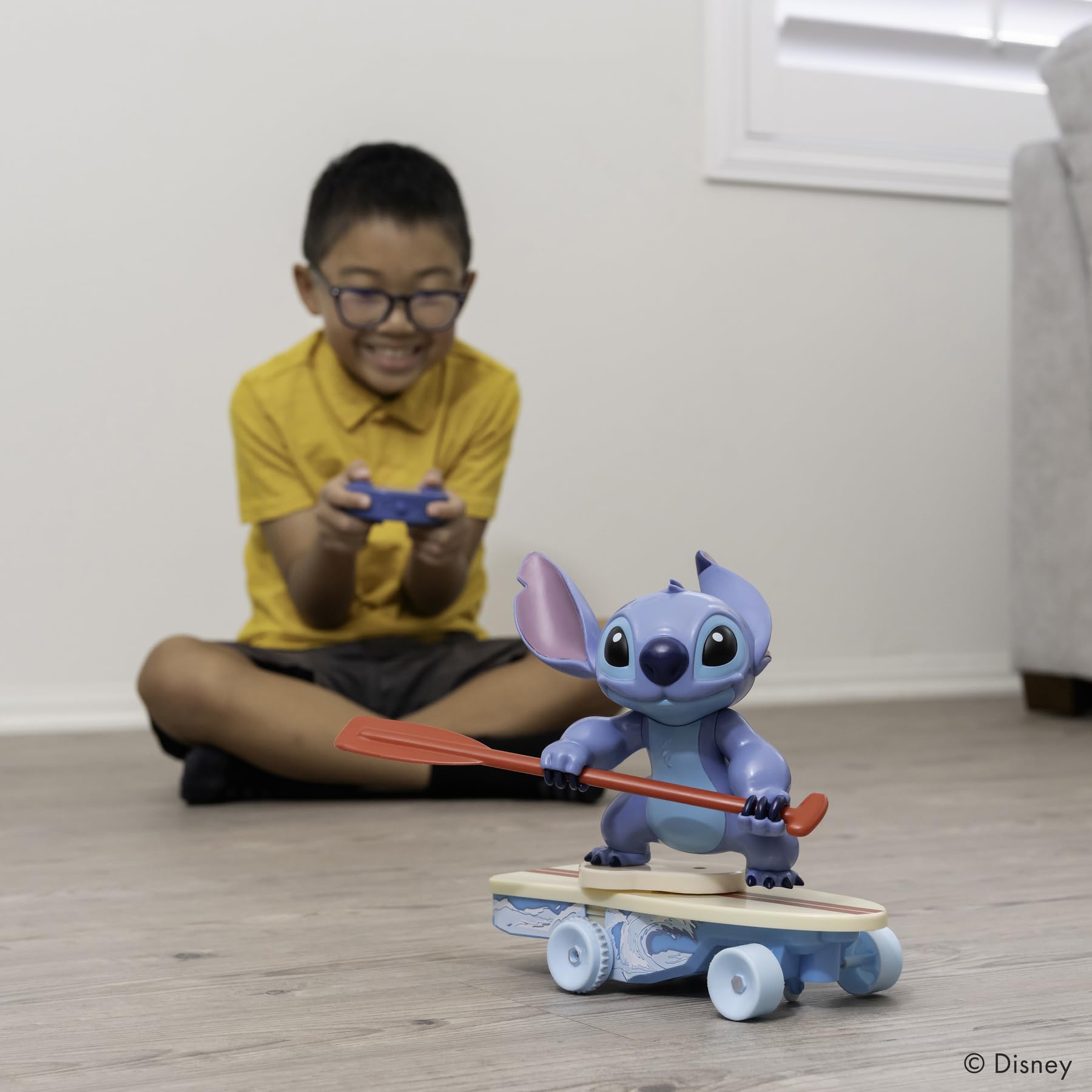 Dickie Stitch Surfboard RC - Interactive 360° Spin with Self-Righting Action 3