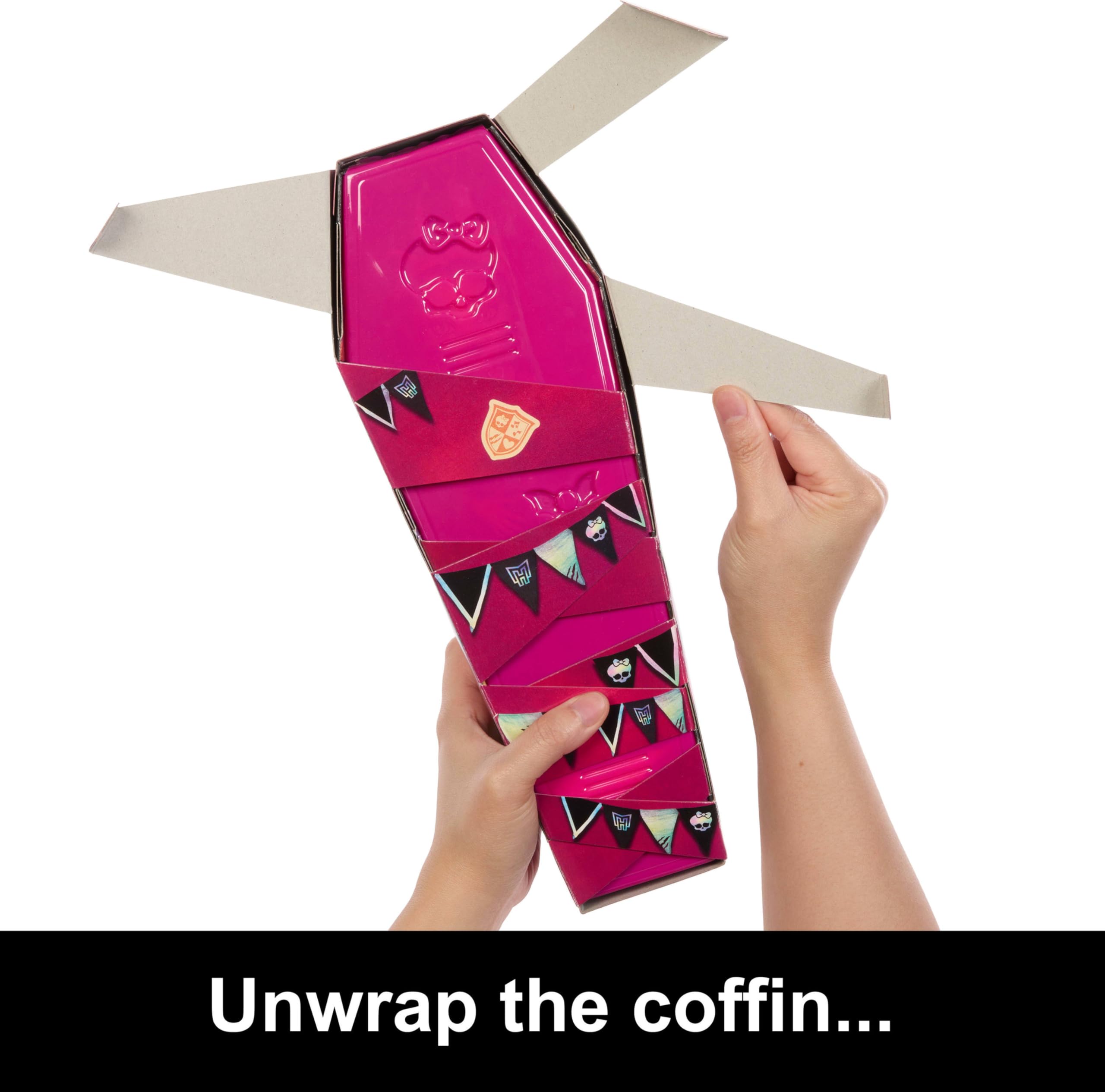 Monster High Buried Secrets Cozy Creepover Doll with Accessories (HYV64) 2