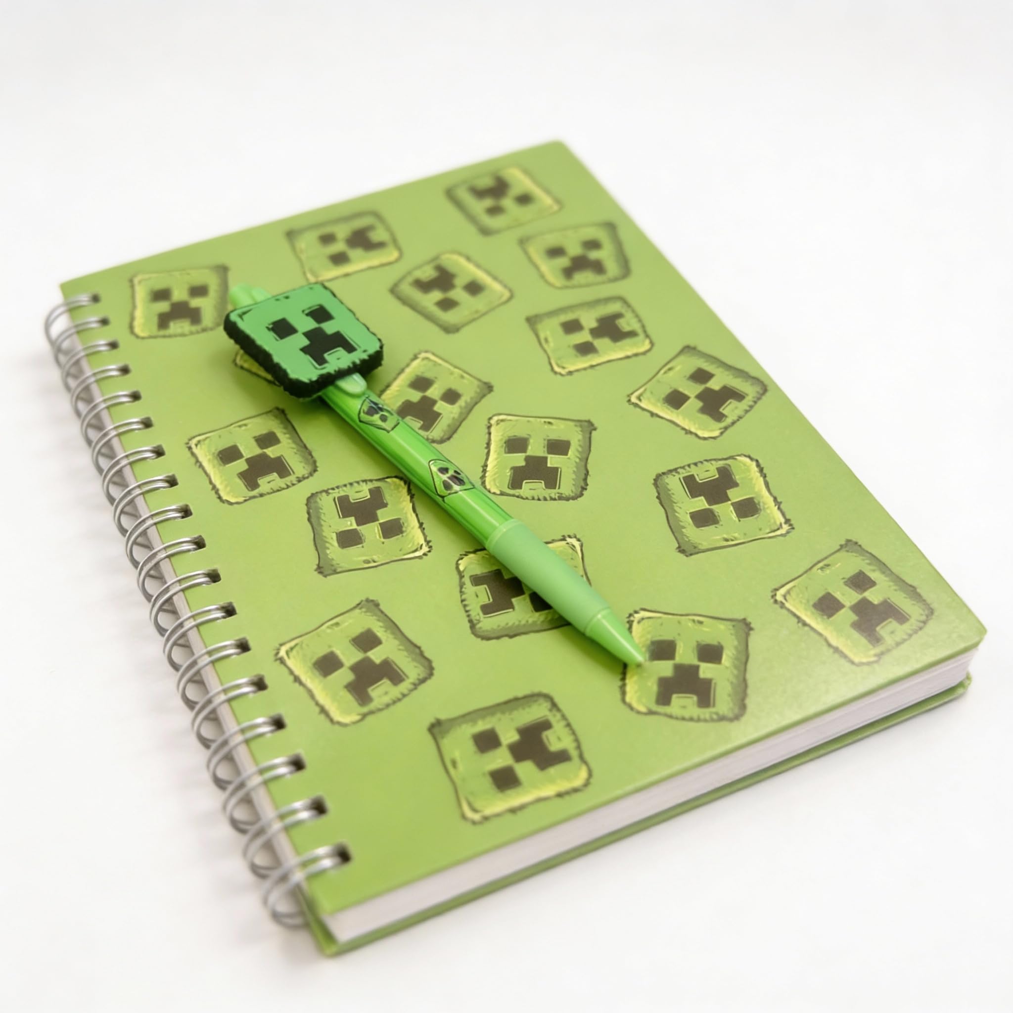 HOX Minecraft Movie Creeper Hardback Notebook & Pen Set | Green Hard Cover | A5 7