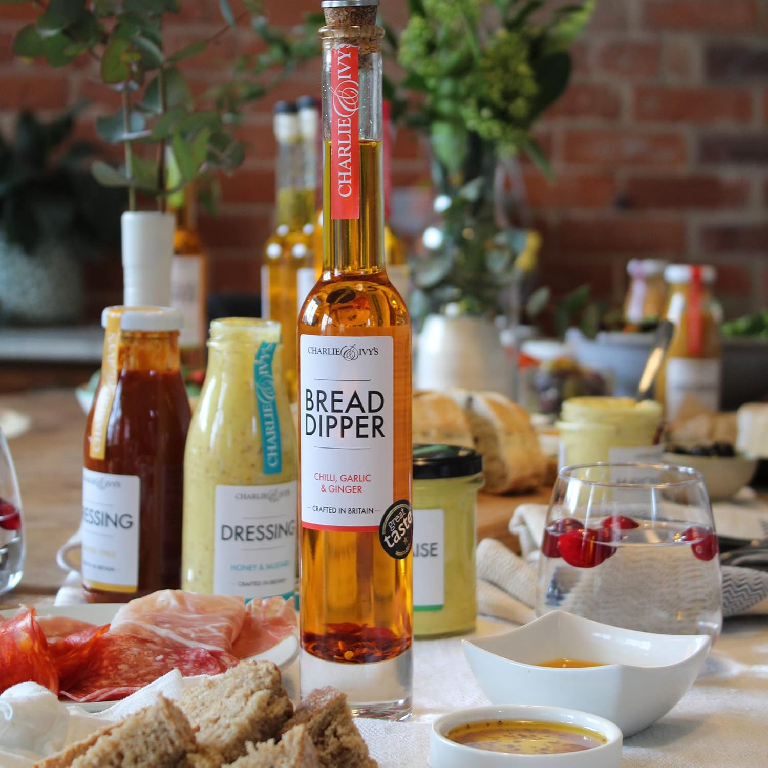 Charlie & Ivy's Chilli, Garlic & Ginger Bread Dipper 200ml - Great Taste Award Winning Vegan Dip