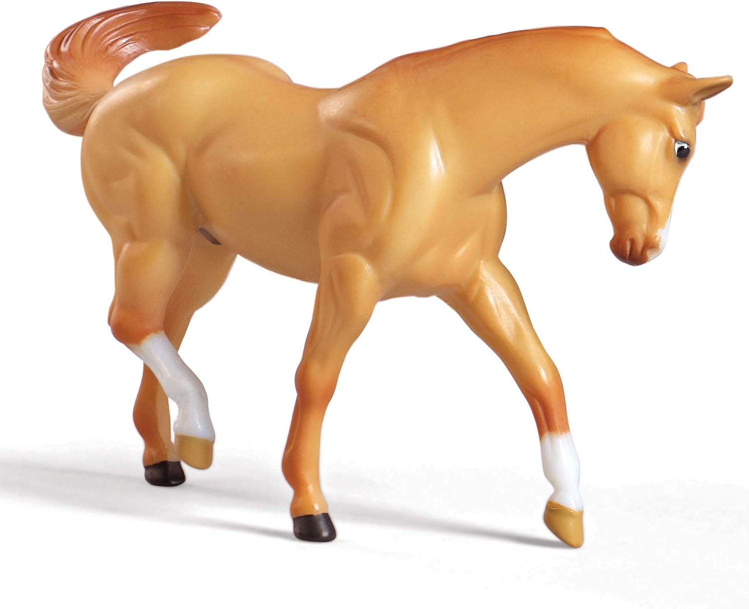 Breyer Stablemates Red Stable and Horse Playset - 1:32 Scale, 4+ Years