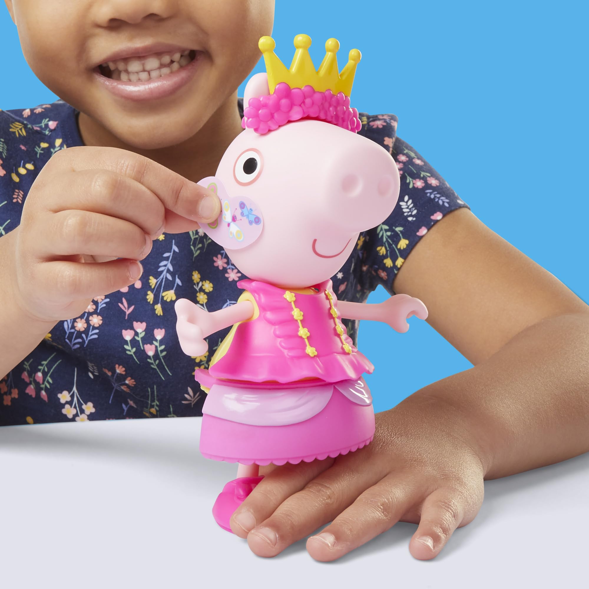 Peppa Pig Peppa's Dress-Up Wardrobe Playset - 15cm Figure | 14 Accessories | Ages 3+ 6