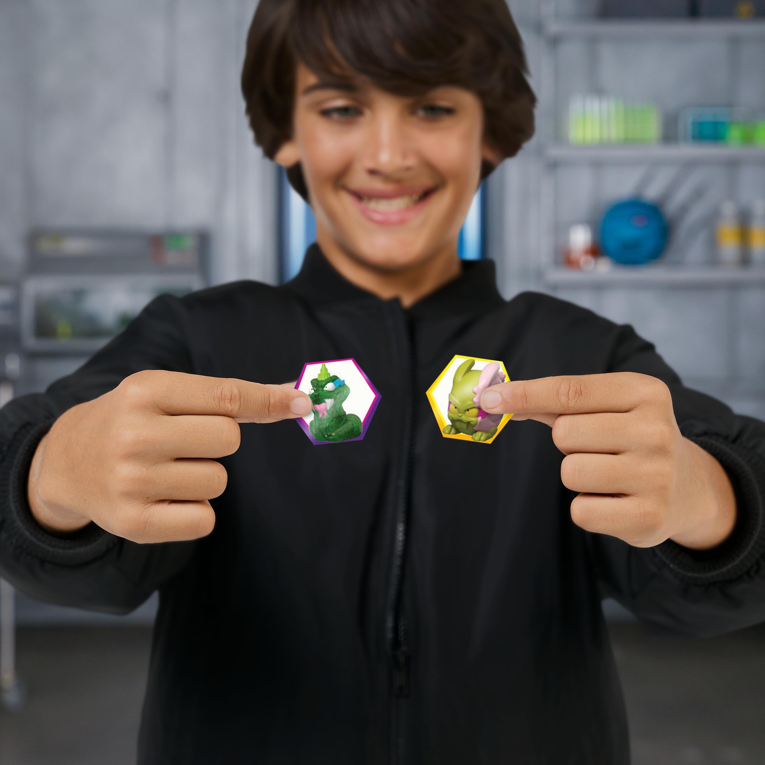 MrBeast Lab Swarms Hyper Fusion Series - Avalanche Globe Collectibles