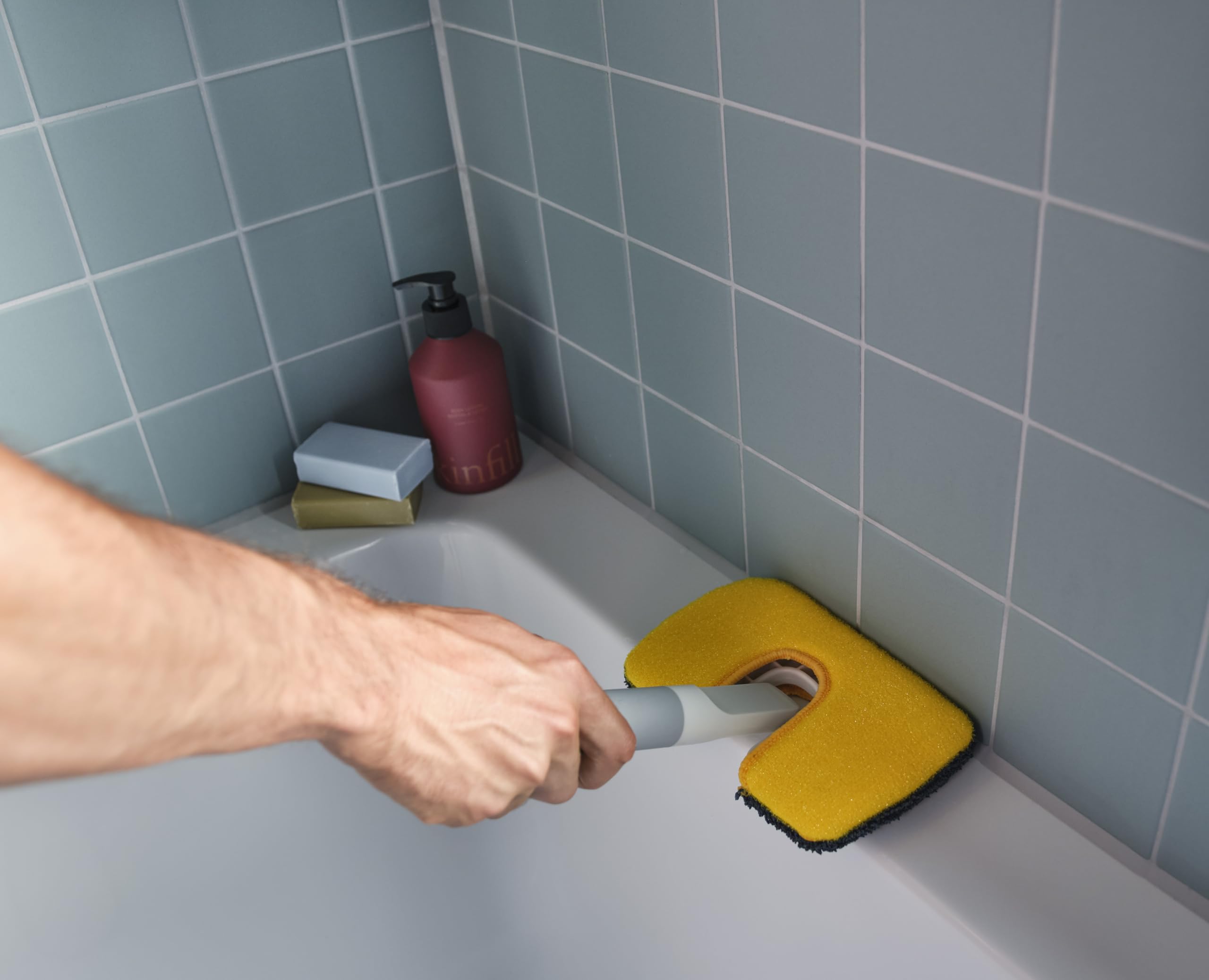 Joseph Joseph CleanTech 2-in-1 Bathroom Scrubber - Microfibre & Scourer Pads | Soft-Grip Handle 8