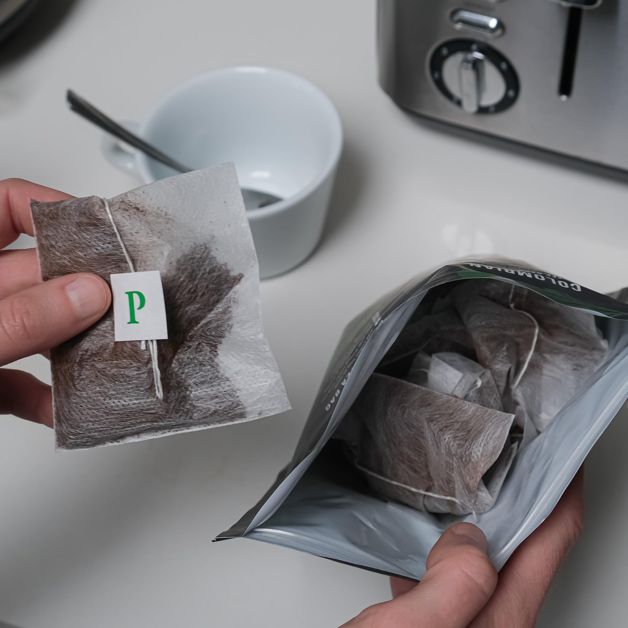 PERCOL Colombian Loose Packed Ground Coffee Bags (80x8g) - Fairtrade Light Roast 2