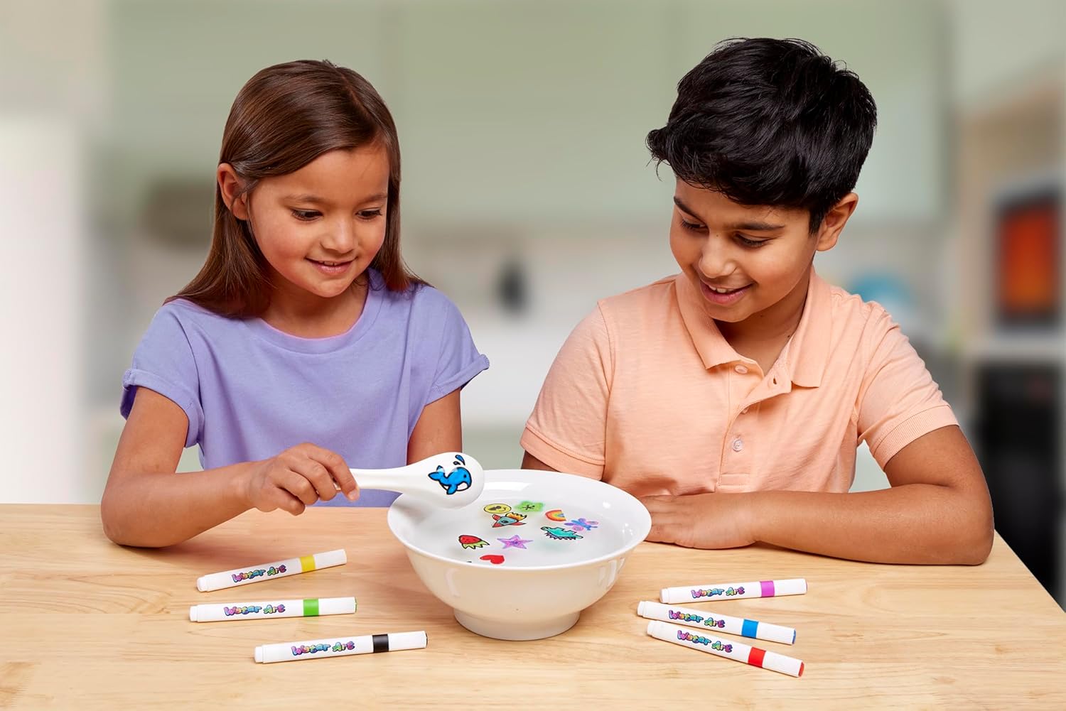 Water Art WA1001 - 6 Pack Magical Water Drawing Craft Kit for Kids 2