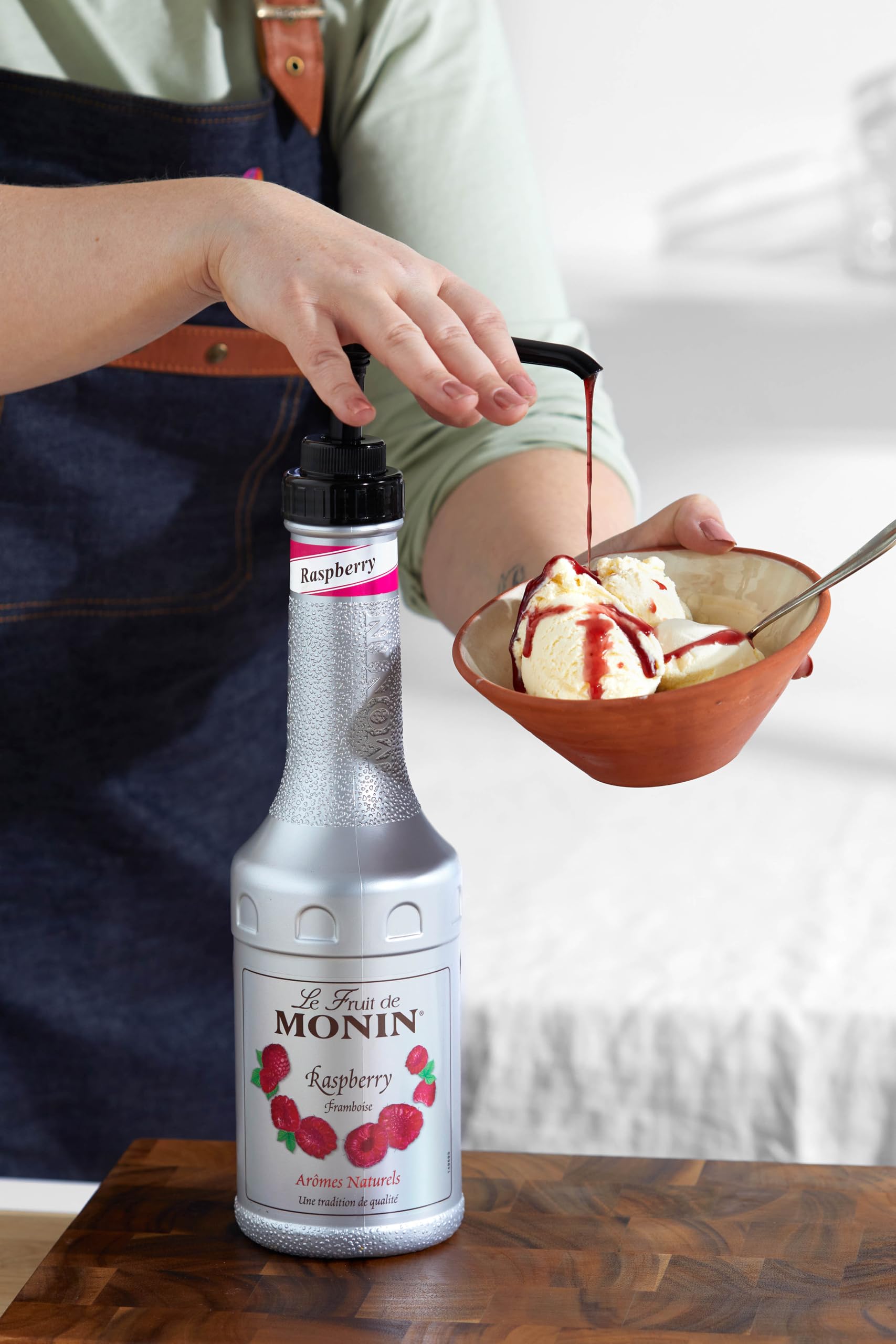 MONIN Raspberry Fruit Mix Puree - 50.1% Raspberry Puree | Vegan | 1L PET Bottle 2