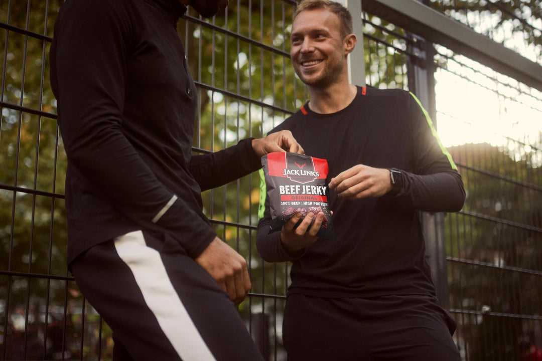 Jack Link's Beef Jerky, Teriyaki Flavour, Multipack of 12 x 25g Bags, High Protein Meat Snack, Made with Premium Beef