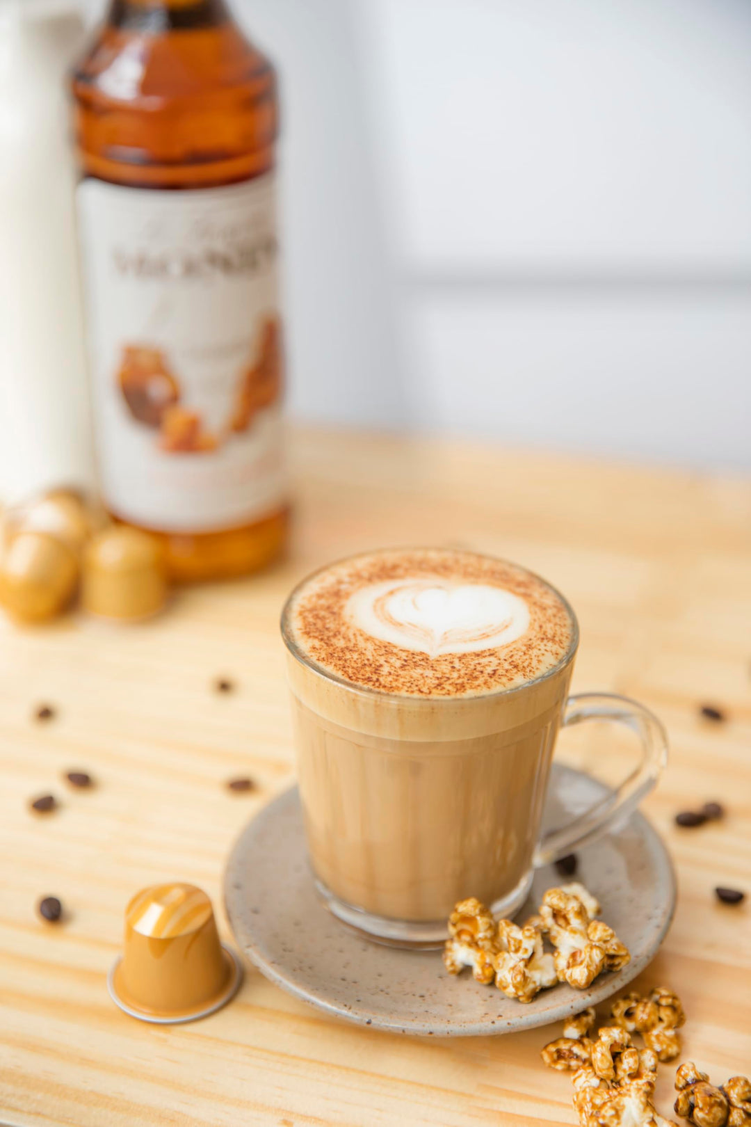 MONIN Premium Caramel Syrup 700 ml - Vegan, Allergen-Free, Natural Flavours for Coffee, Cocktails & Desserts