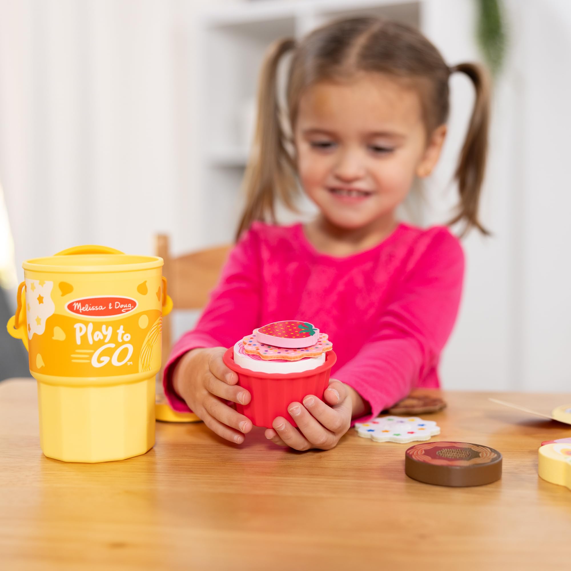 Melissa & Doug Play to Go Cake and Cookies Play Food Set - 12 Pieces | Ages 3-98 5
