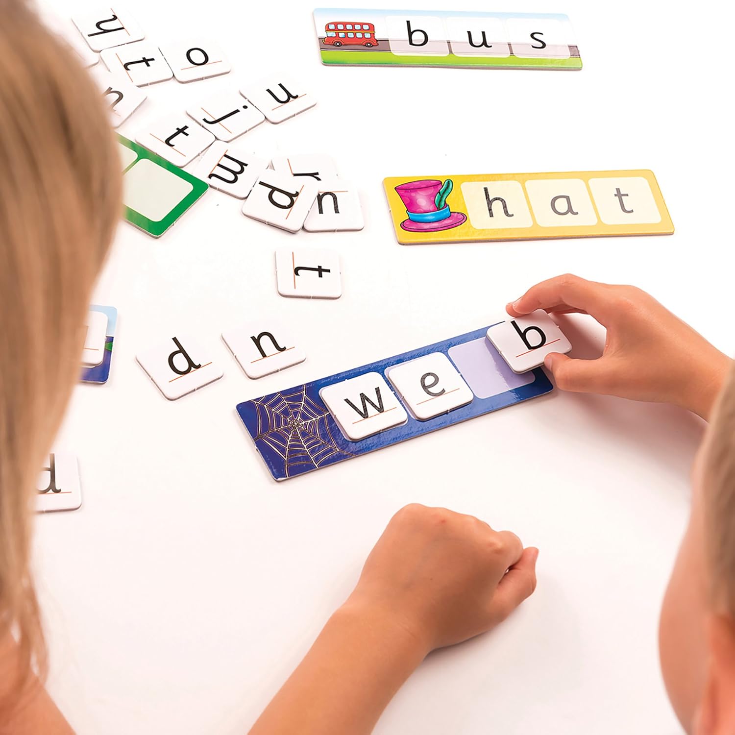 Orchard Toys Match and Spell Game - Educational Spelling Board Game for Ages 4+ 15